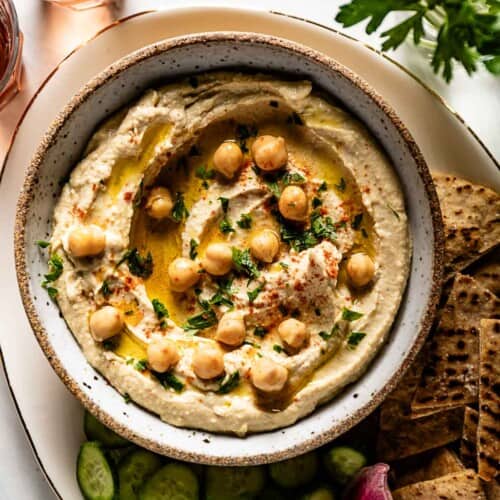 Mediterranean Hummus Recipe (Authentic & Easy)