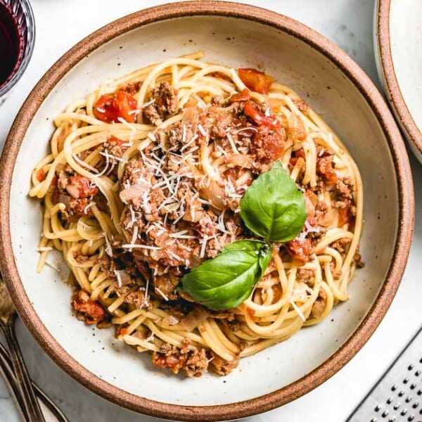 Best Spaghetti Bolognese Recipe (Quick & Easy) Foolproof Living