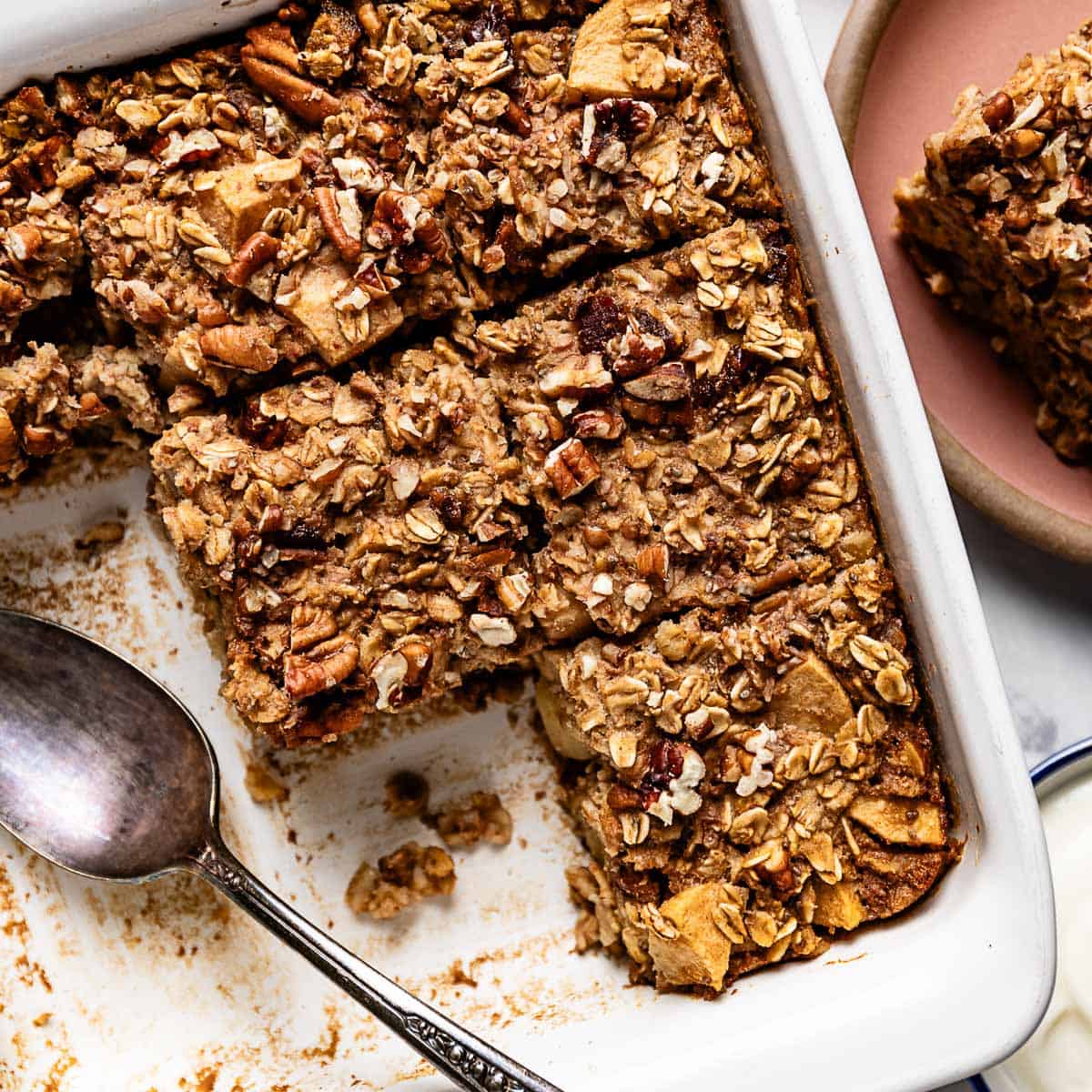 Meal Prep Friendly Baked Apple Cinnamon Oatmeal Cups