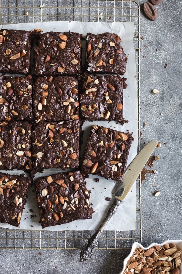 Vegan Spelt Flour Almond Butter Brownies: Maple and coconut sugar sweetened almond butter brownies made with spelt flour and dark chocolate.