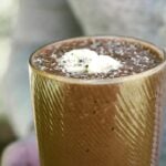 Naturally Sweetened Banana Split Smoothie recipe - Craving for something chocolate-y, sweet and refreshing? A healthier sweet treat that you can eat with no guild.