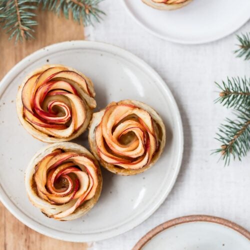 How To Make Apple Roses {VIDEO} - Foolproof Living