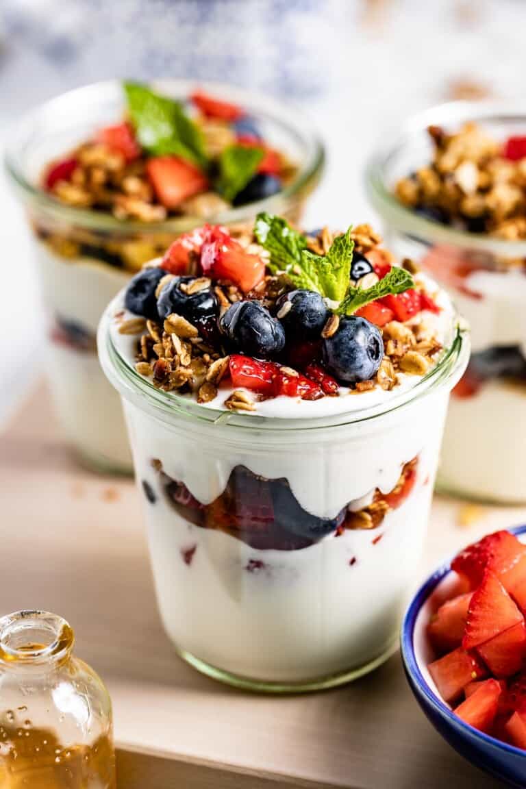 Overnight Oats with Yogurt (Easy Recipe) - Foolproof Living