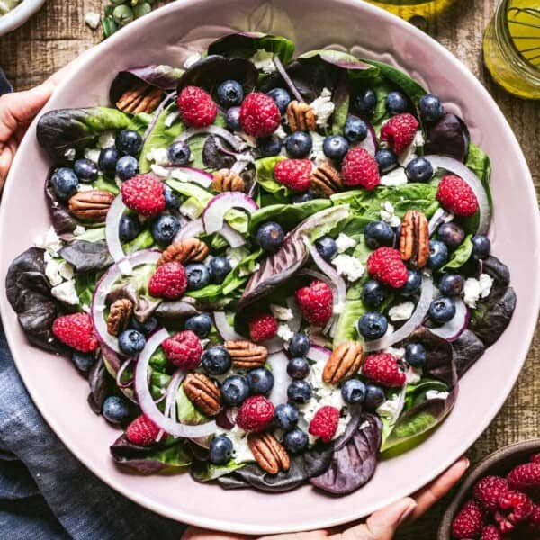 Blueberry Salad With Spinach, Feta Cheese & Pecans - Foolproof Living