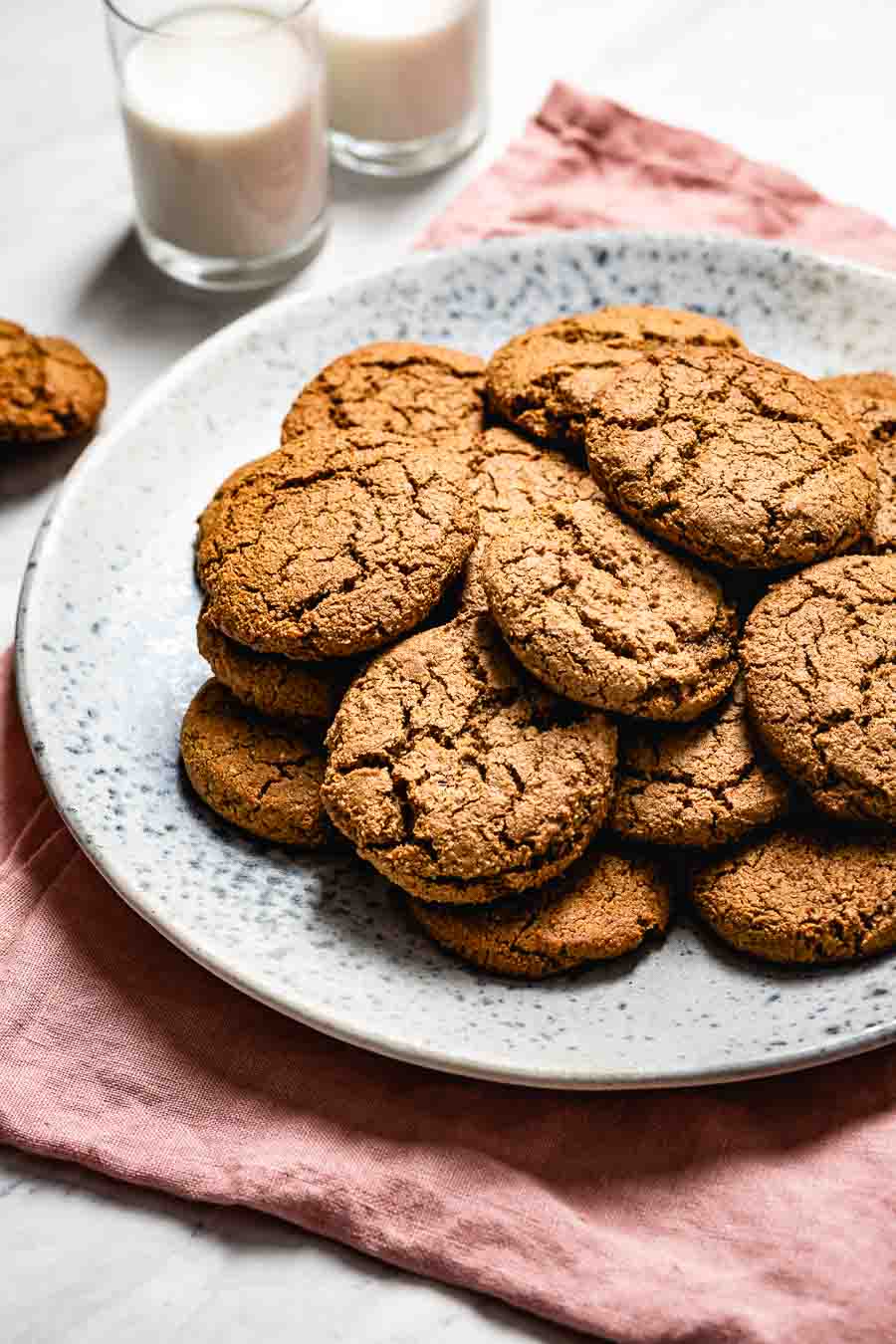 Soft Chewy Paleo Gingerbread Cookies With Almond Flour Video