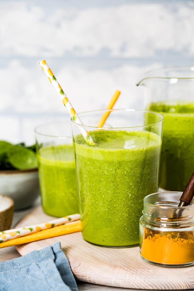 https://foolproofliving.com/wp-content/uploads/2020/02/Ground-Turmeric-Green-Smoothie-Recipe.jpg