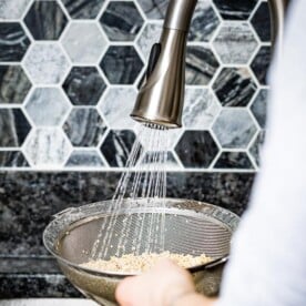 How To Rinse Quinoa With or Without a Strainer - Foolproof Living