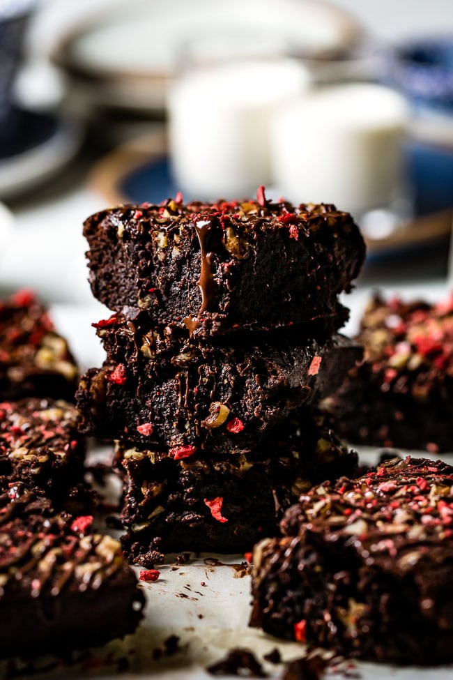 Almond flour brownies for clean eating chocolate desserts