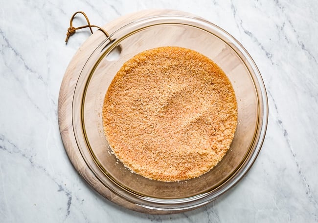 Soaked fine bulgur in a bowl