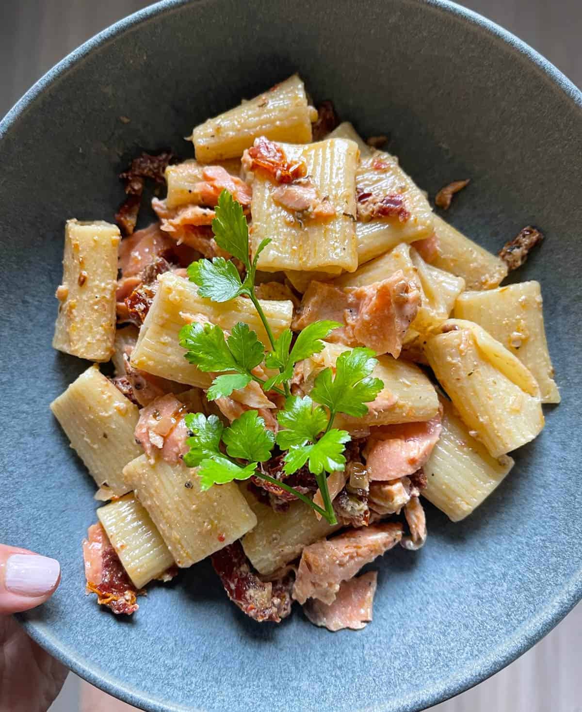 A bowl of pasta