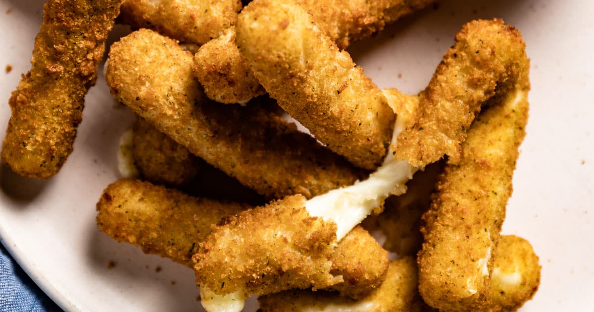 Feel Good Foods Mozzarella Sticks (FROZEN)