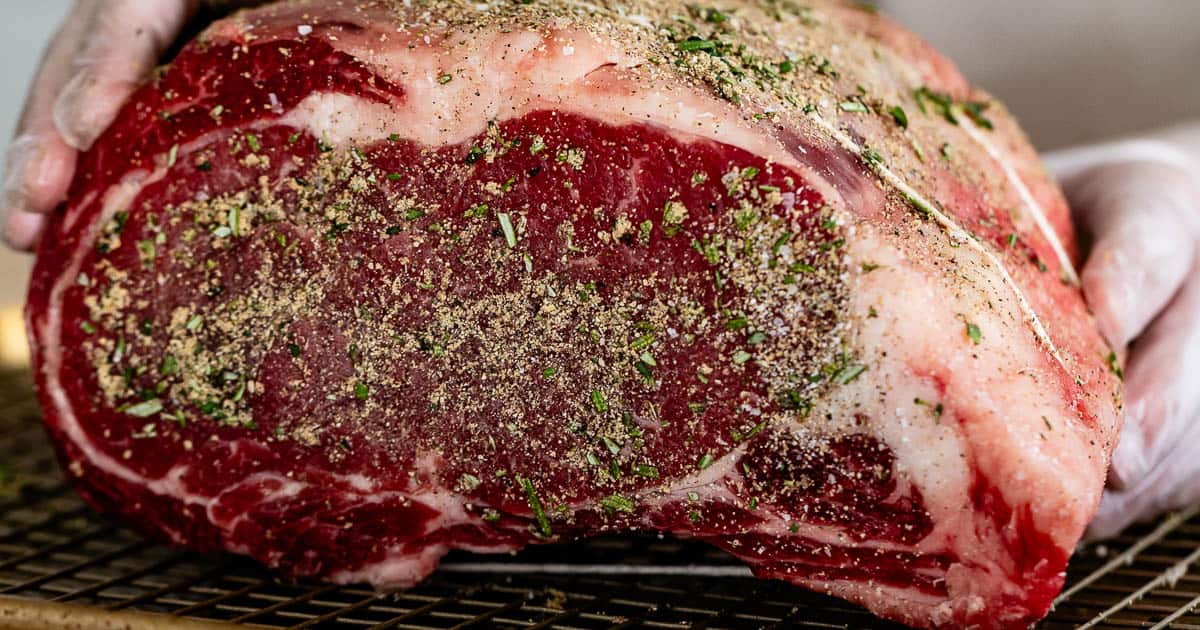 https://foolproofliving.com/wp-content/uploads/2023/12/Prime-rib-seasonings.jpg