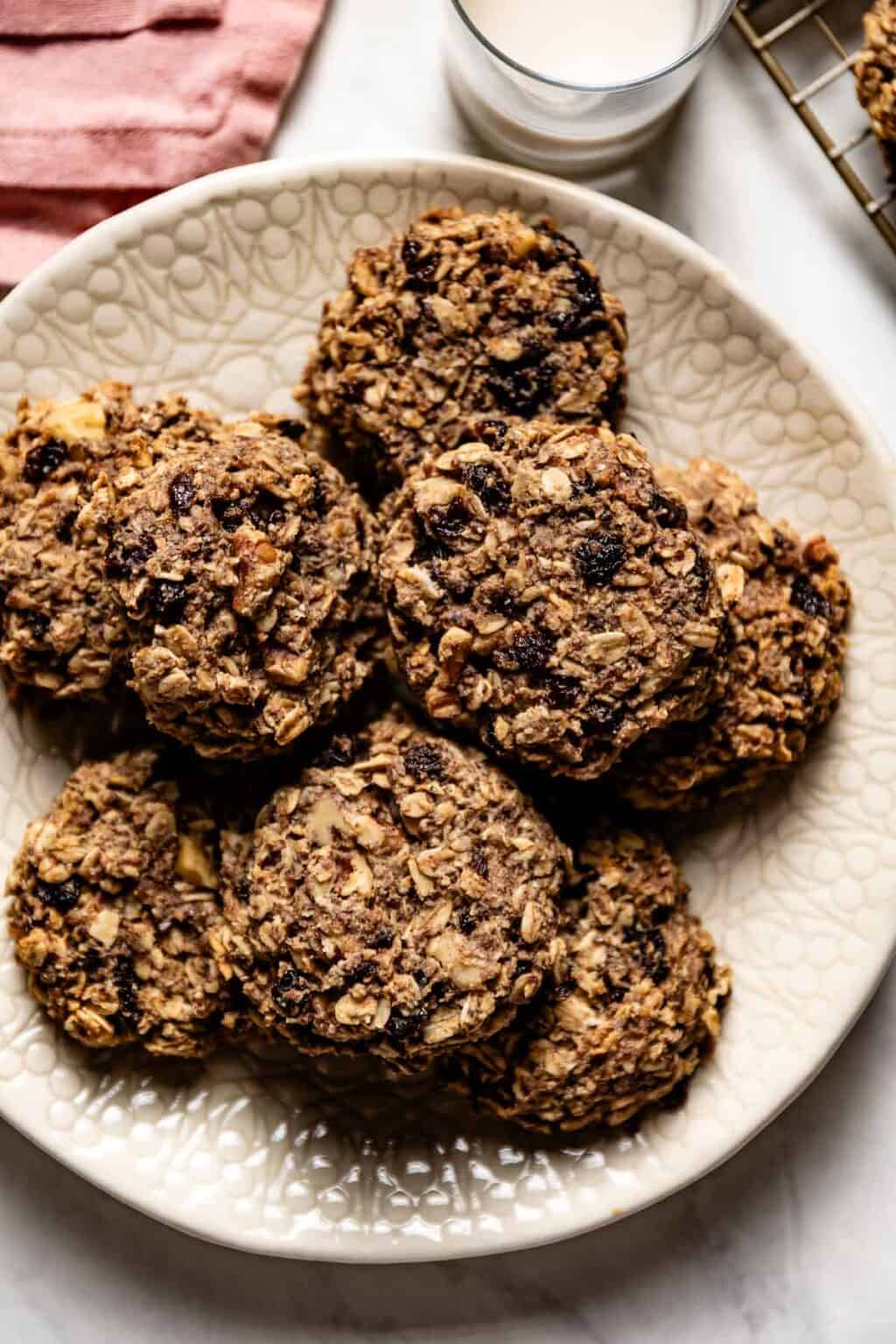 Healthy Oatmeal Raisin Cookies (Vegan, Low Sugar & DairyFree)